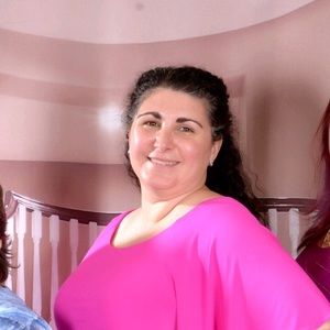 Meet your Posher, Debra